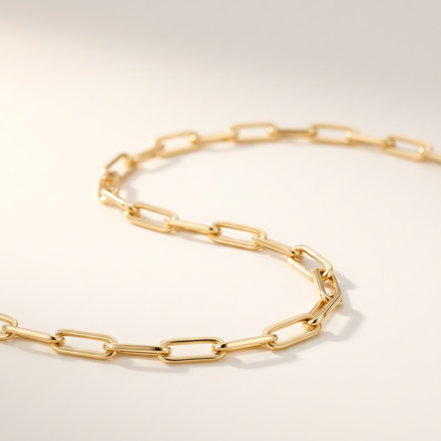 Paperclip Bracelet, in 18k Yellow Gold